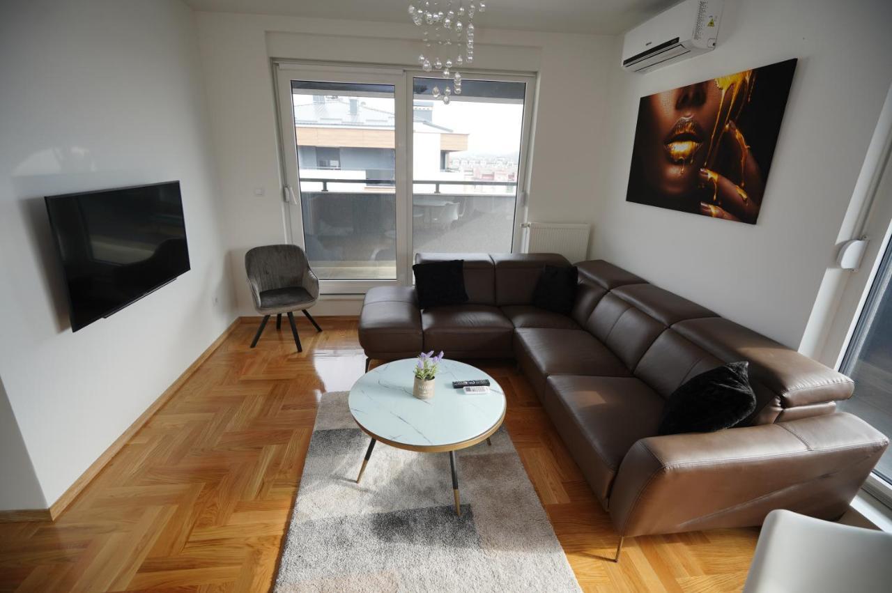 Apartman Venecija Banja Luka Exterior foto