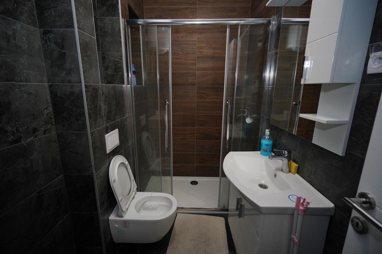 Apartman Venecija Banja Luka Exterior foto